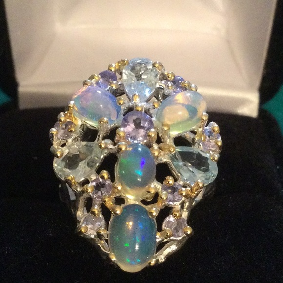 Genuine Natural Opal & Tanzanite Ring - Picture 2 of 11
